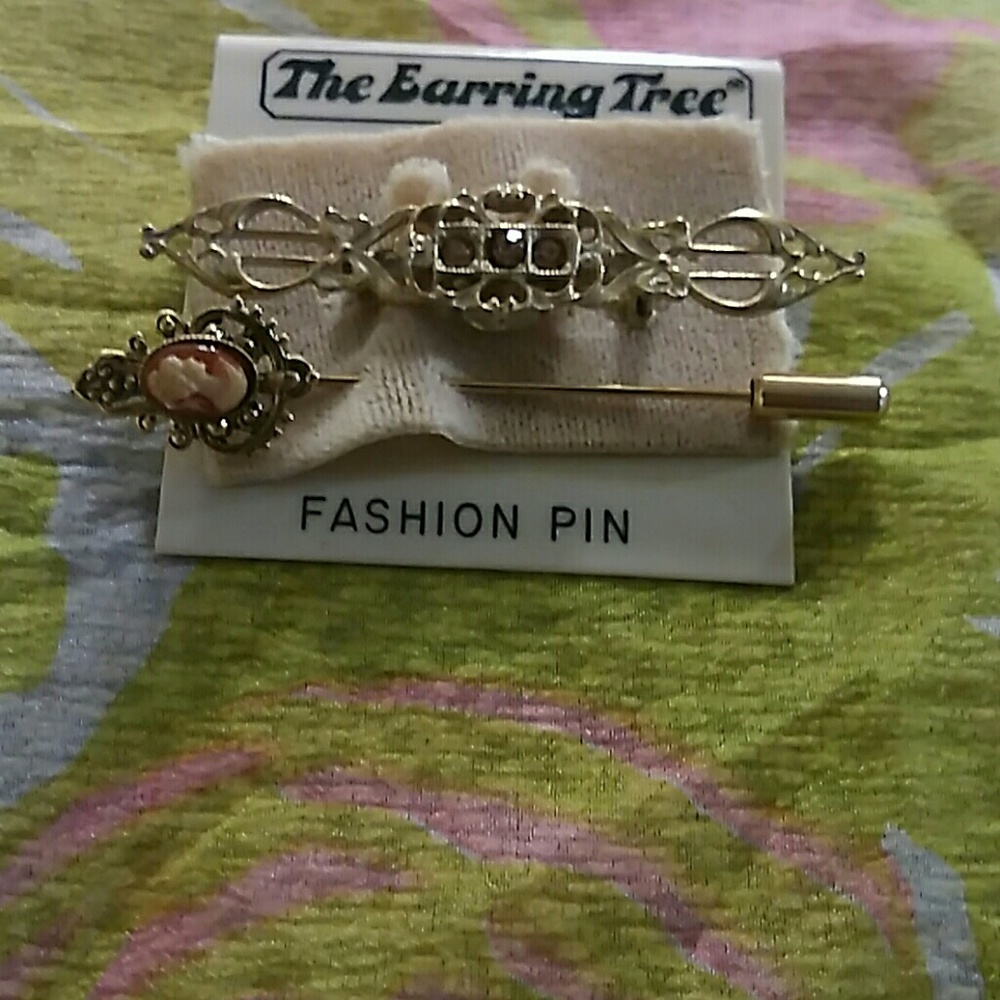 Fashion pins